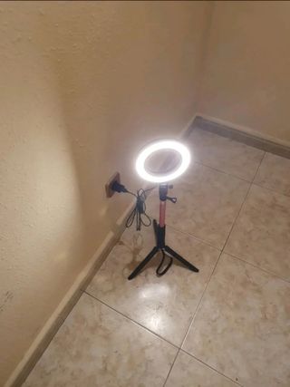 Aro de Luz LED con Trípode Ajustable