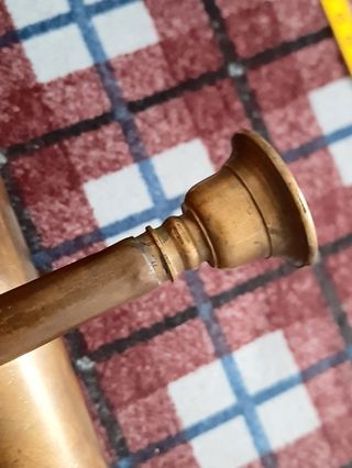 Trompeta de latón antigua