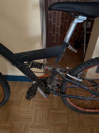 Bicicleta de Montaña Negra