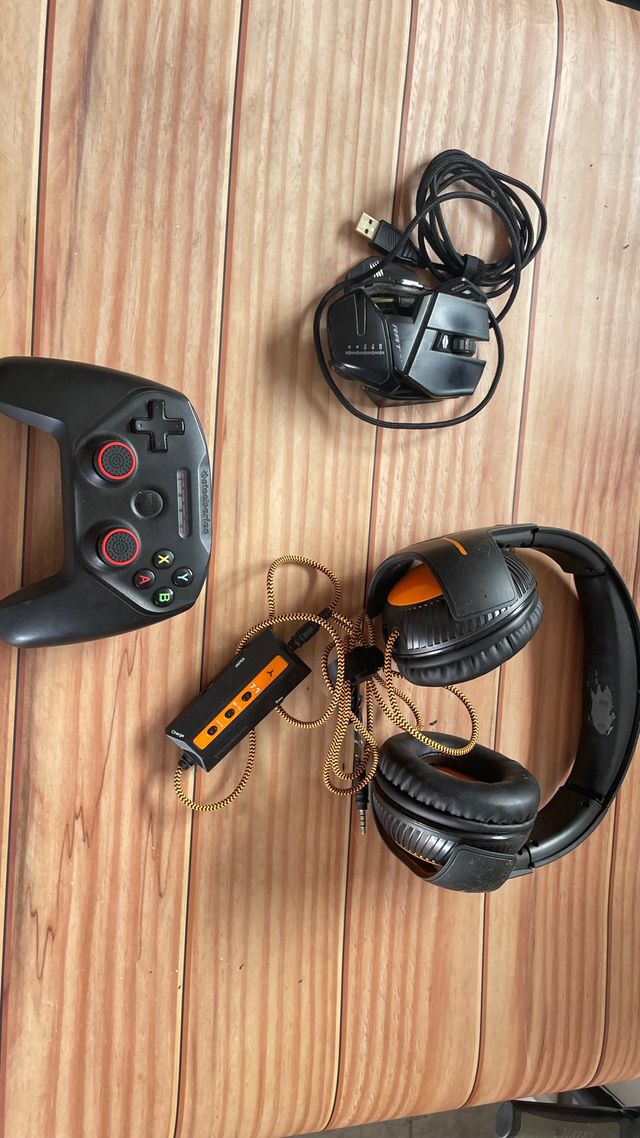 Lote Accesorios Gaming: Ratón, Joystick, Cascos