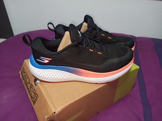 Zapatillas Skechers Go Run Supersonic Max Negras