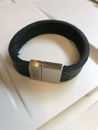 Pulsera Senggi Cuero Negro Hombre Plata