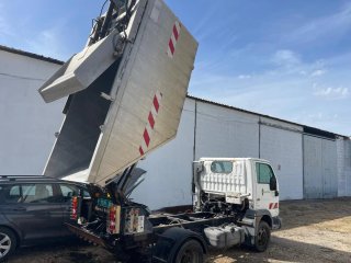 Nissan Cabstar 2005