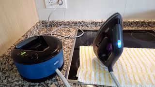 Plancha Braun CareStyle Compact IS2056