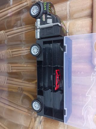 Camión de Juguete con compartimentos