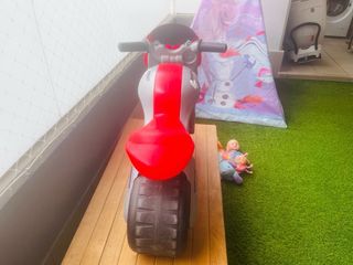 Moto correpasillos infantil roja niño 