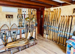 Esquís Militares Antiguos de Madera - Antigüedades