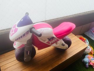 Moto correpasillos niña rosa y blanca