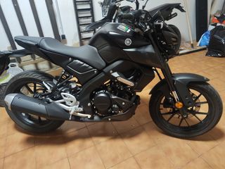 Moto Yamaha mt125