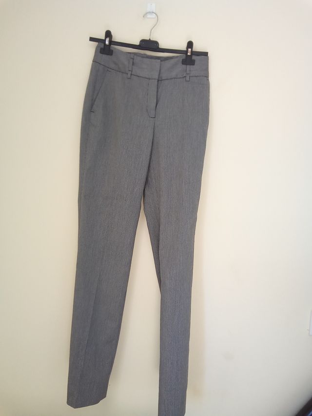 Pantalón Zara Gris Talla 34