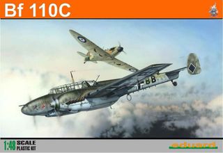Avión a escala 1/48