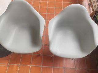 Sillas de PVC Blancas