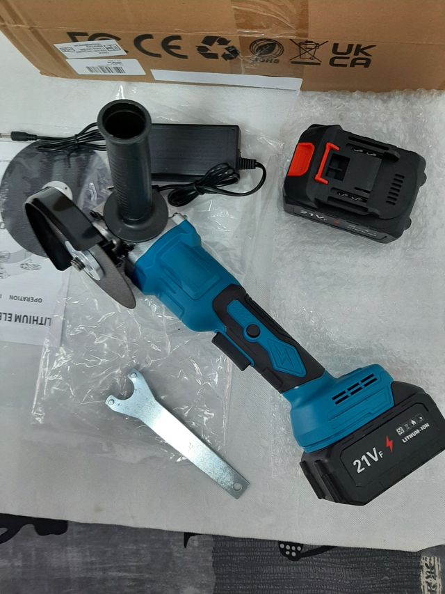 Amoladora Angular Inalámbrica- 2 baterías