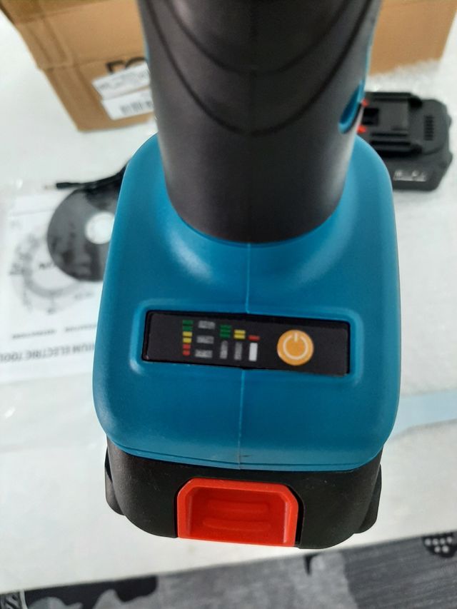 Amoladora Angular Inalámbrica- 2 baterías