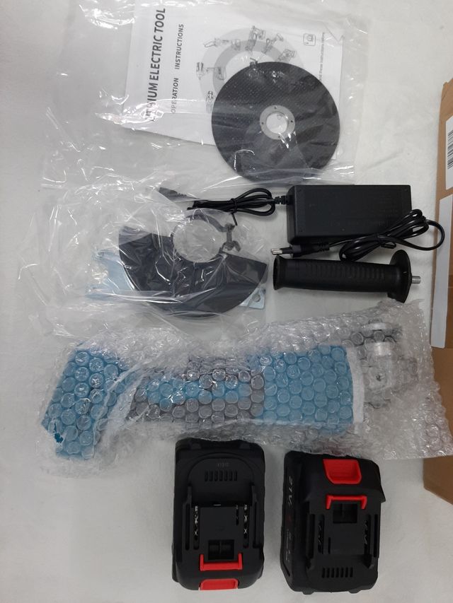 Amoladora Angular Inalámbrica- 2 baterías