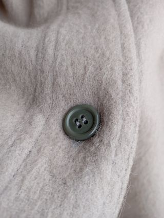 Capa de lana y alpaca gris