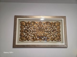 Cuadro Decorativo Madera y Dorado.
