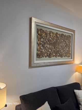 Cuadro Decorativo Madera y Dorado.

