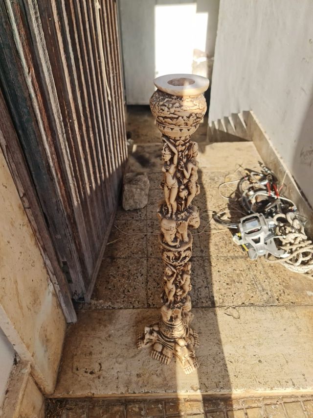 Colonna in avorio beige