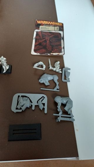 Héroe alto caballo Alto Elfo Warhammer