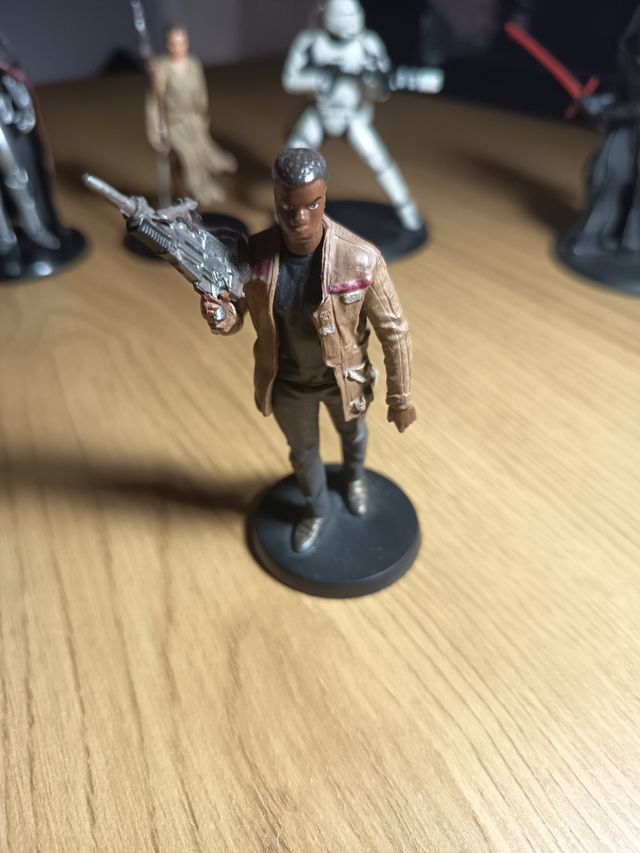 6 personaggi di Star Wars (prezzo aziendale)