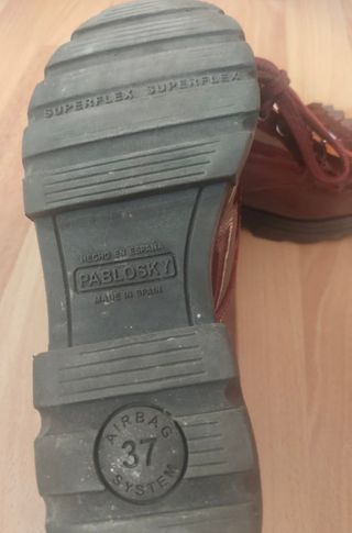 Zapatos Pabloski charol burdeos