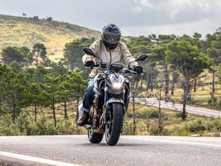 VOGE 625 R seguro gratis y 5 años garantia