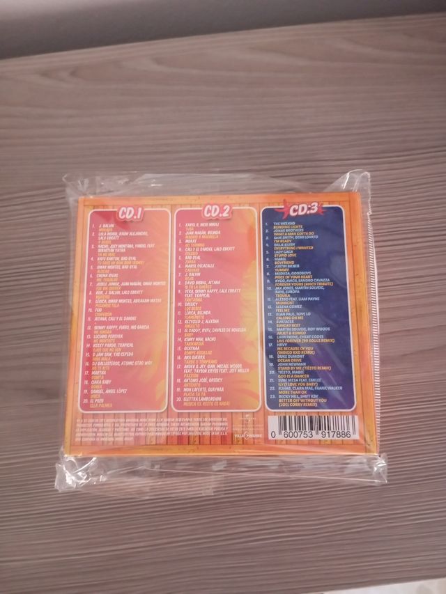 CD Caribe 2020 - Auténticos Éxitos del Verano 2020