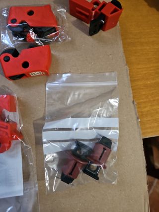 Kit Bloqueo Disyuntores CATU