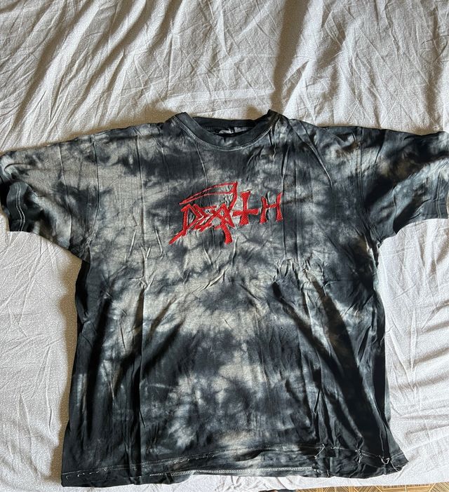 T-shirt Death ricamata logo rosso