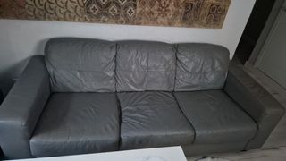 Sofá de 3 plazas gris de piel y de 2 plazas