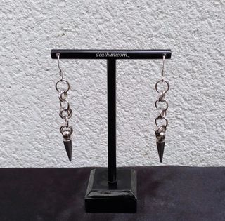 Pendientes góticos pinchos acero inoxidable.