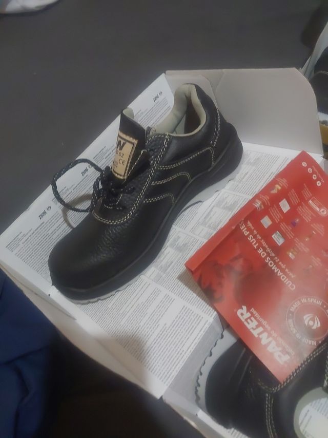 Zapatos de seguridad Panter negros sin estrenar