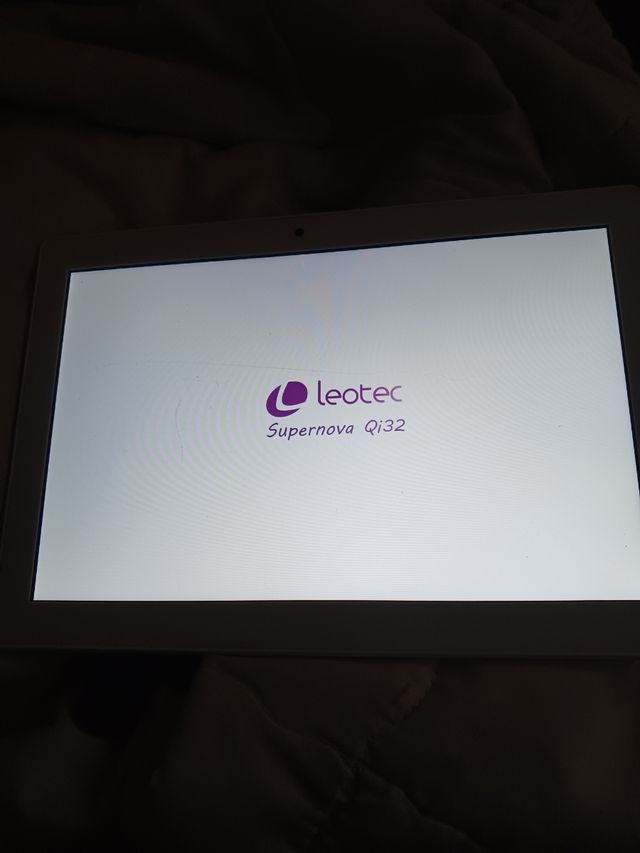 Leotec Supernova Qi32 compressa bianca