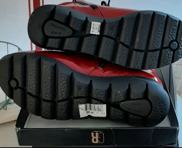 Botines Charol Piel Rojos.Geó Reinó.