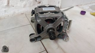 Motor Lavadora Zanussi ZWG1100M