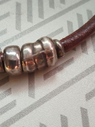 Gargantilla de cuero, metal y cristal de 1 PARA MI