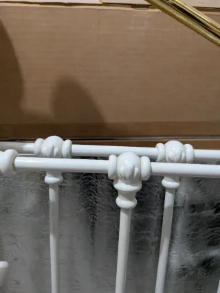 Sofá cama metálico blanco