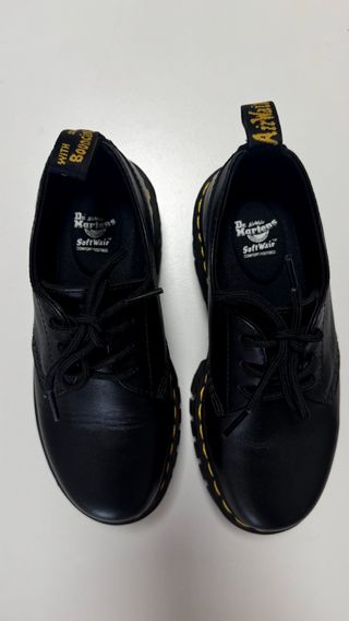 Zapatos Dr. Martens negros nuevos sin etiqueta