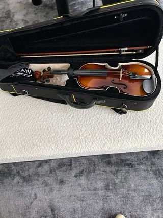 Violín infantil como nuevo
