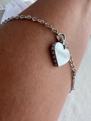 Pulsera Guess Corazón Acero Plateada Nueva 