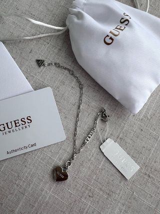 Pulsera Guess Corazón Acero Plateada Nueva 