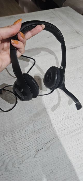 Auriculares Logitech USB H390