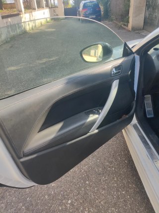 Peugeot RCZ 2012
