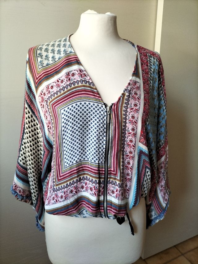 Blusa Zara fantasia zip