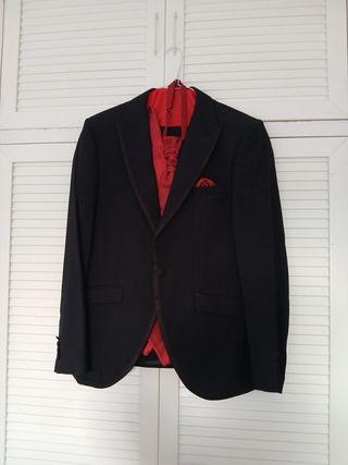 Traje de boda hombre negro y rojo
