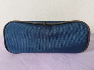 Pochette Pinko blu in tessuto con strass