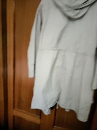 Gabardina Beige con Cinturón