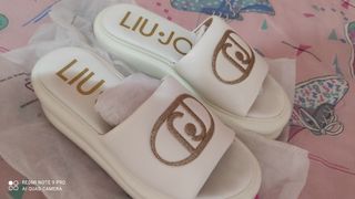 Sandalias Liu Jo Blancas y Doradas