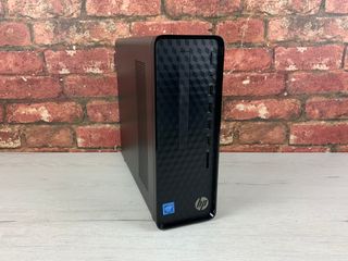 Torre PC HP TPC-F126-SF